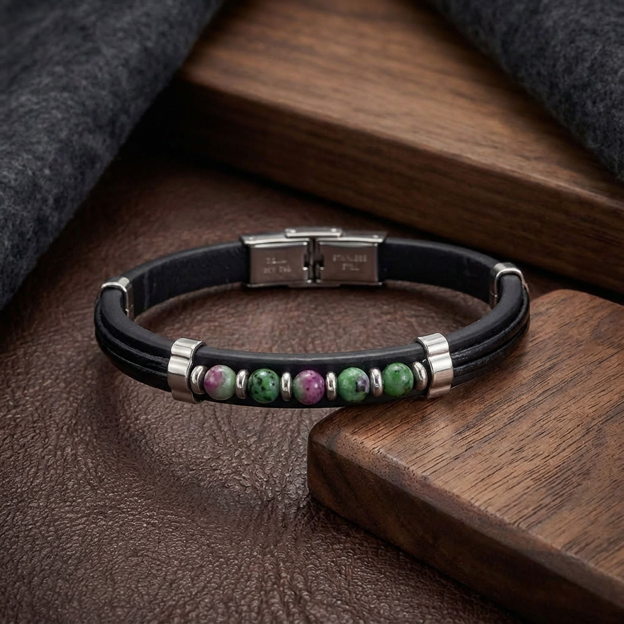 
             Ranel Takı Zümrüt Taşlı Deri Bileklik 38101G6D5M 
        